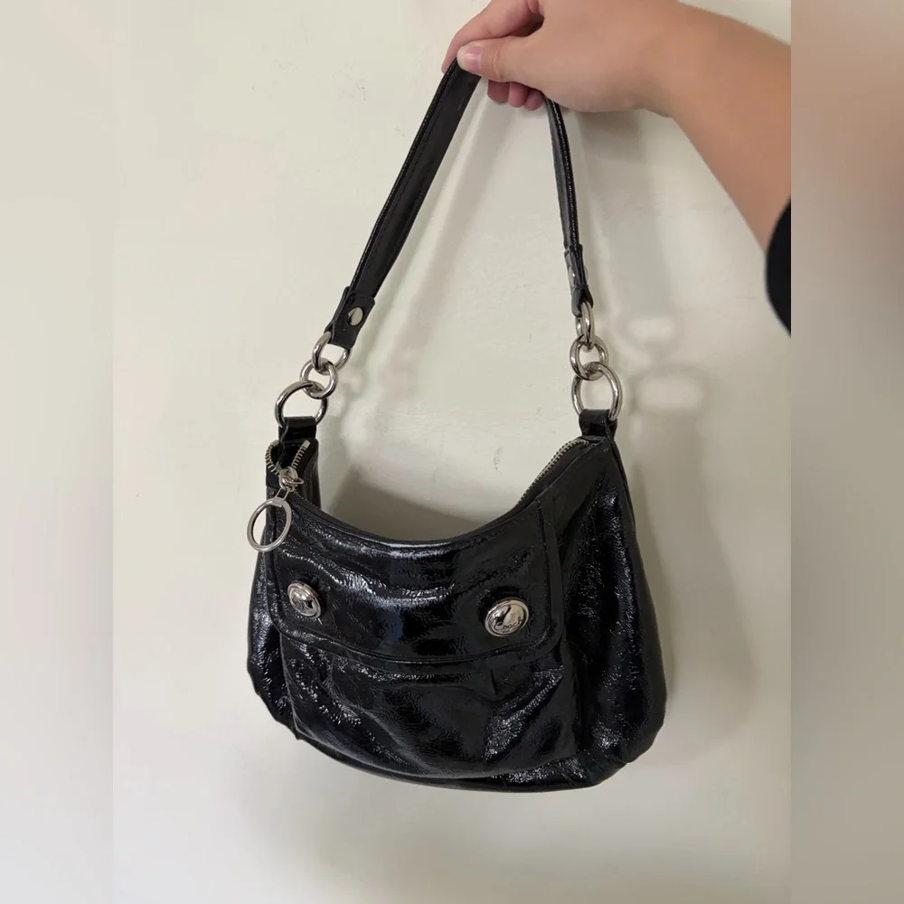 Vintage Y2K Coach mini Hobo Bag Soho Hobo Crescent Satchel Black Patent Leather - Picture 7 of 7